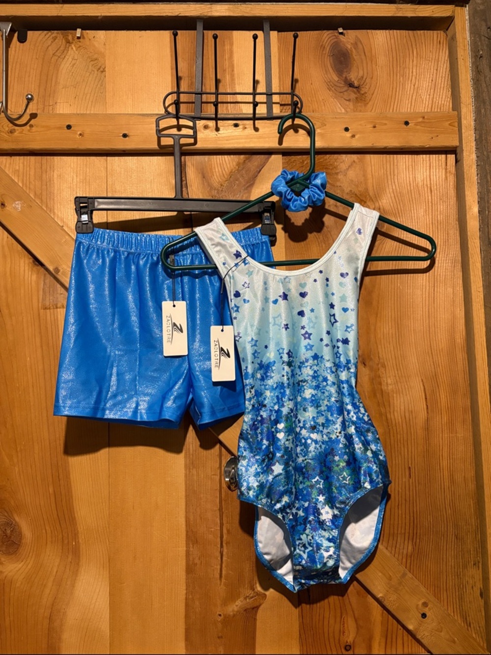 Girls' Blue Star-Print Gymnastics Set with Shiny Shorts and Hair Scrunchie